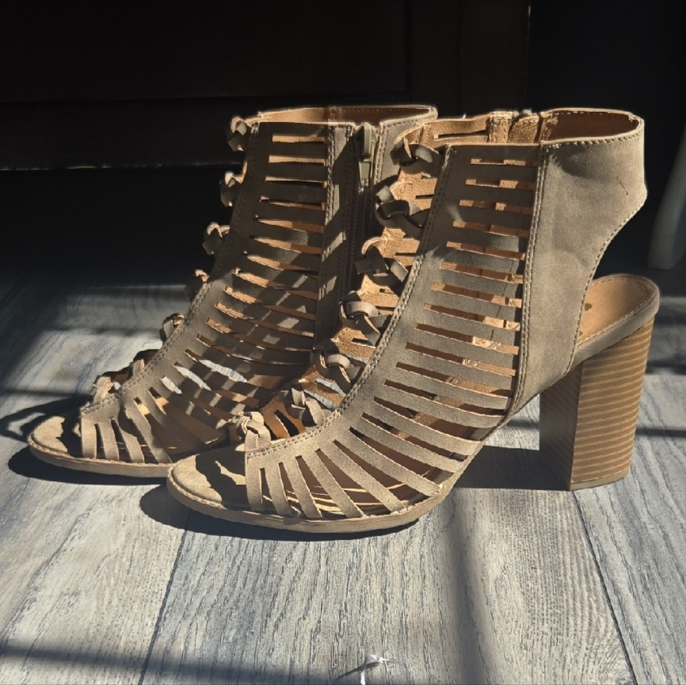 Tan Cutout Block Heel Sandals